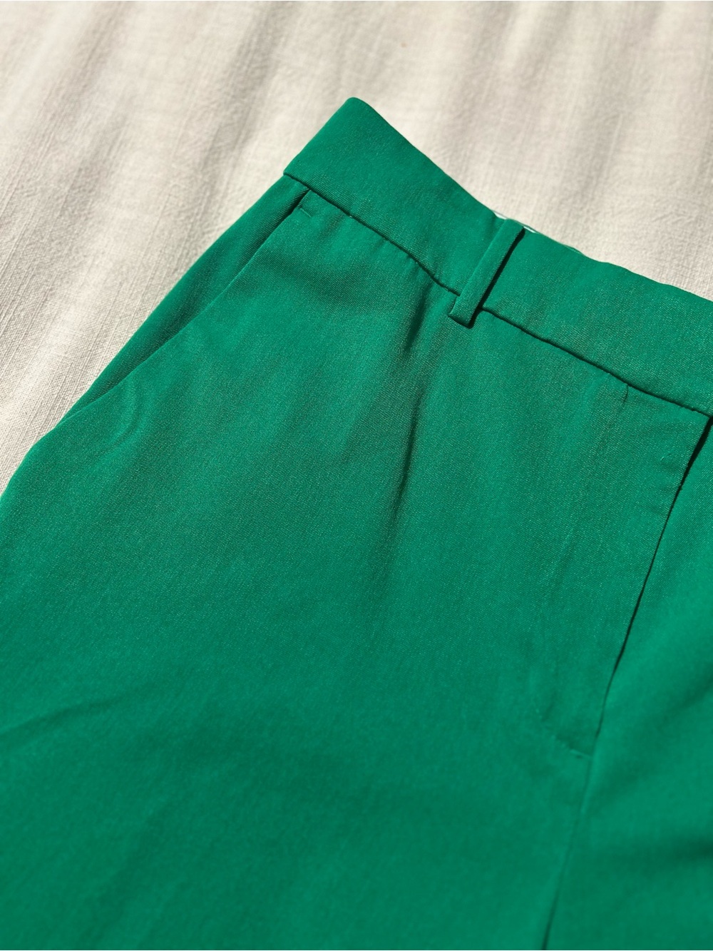 Ann Taylor High-Rise Wide-Leg Pants in Emerald Green - Picture 5 of 6